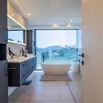 Maison D'architecte Avec Piscine Chauffee & Sublime Vue - Maison D'architecte Avec Piscine Chauffee & Sublime Vue Mae-2273