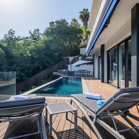 Maison D'architecte Avec Piscine Chauffee & Sublime Vue - Maison D'architecte Avec Piscine Chauffee & Sublime Vue Mae-2273 Willa Mandelieu
