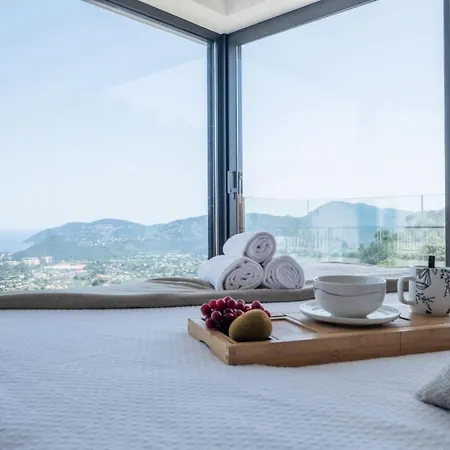 Maison D'architecte Avec Piscine Chauffee & Sublime Vue - Maison D'architecte Avec Piscine Chauffee & Sublime Vue Mae-2273 Мандельё-ла-Напуль